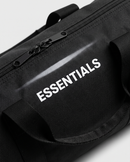 Just the Essentials duffle — print and zipper detail
